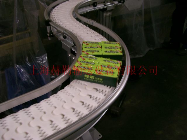 柔性鏈板能停止高精度的運(yùn)動(dòng)，其各鏈節(jié)的磨損伸長平均，能保持十分高的運(yùn)動(dòng)精度。